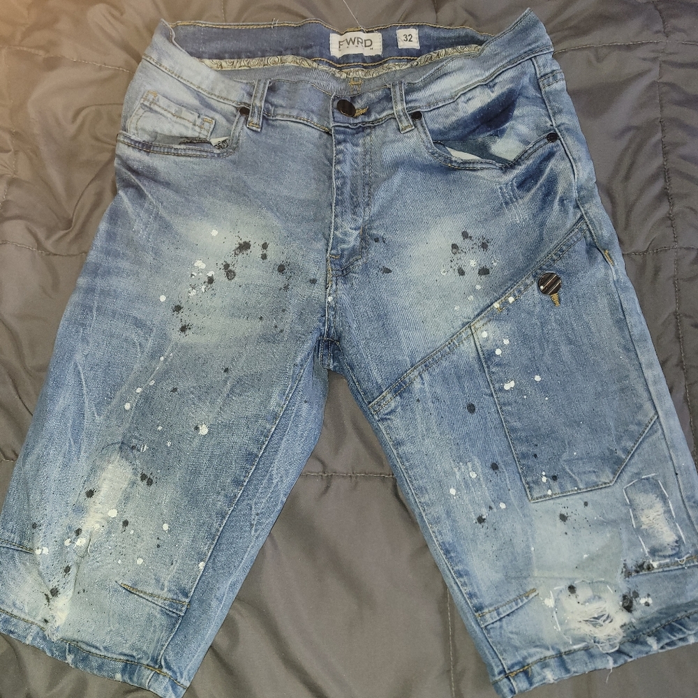 32 waist men's shorts